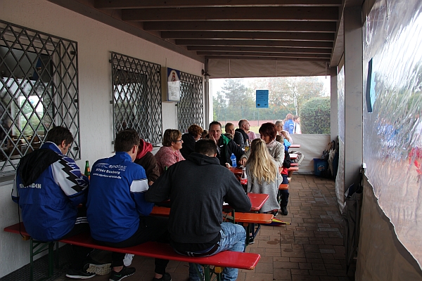 Viele Besucher gab's beim Hähnchenfest