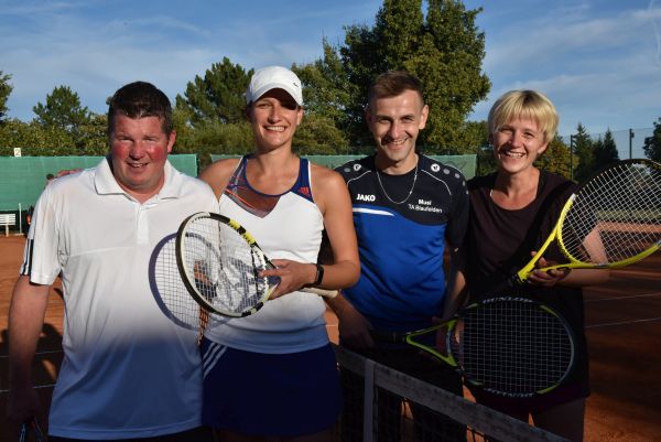 Finale in Blaufelder Hand Finale in Blaufelder Hand